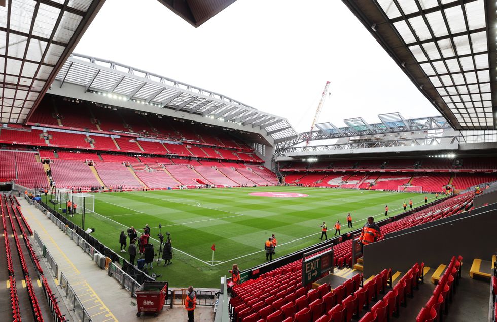 Një numër miliarderësh të pasur do të jenë të interesuar të blejnë klubin Merseyside