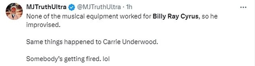 Një përdorues vuri në dukje se si Cyrus dhe Underwood u ndikuan nga defektet