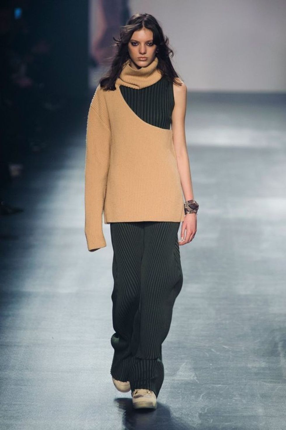 Njëra anë duhet zbuluar