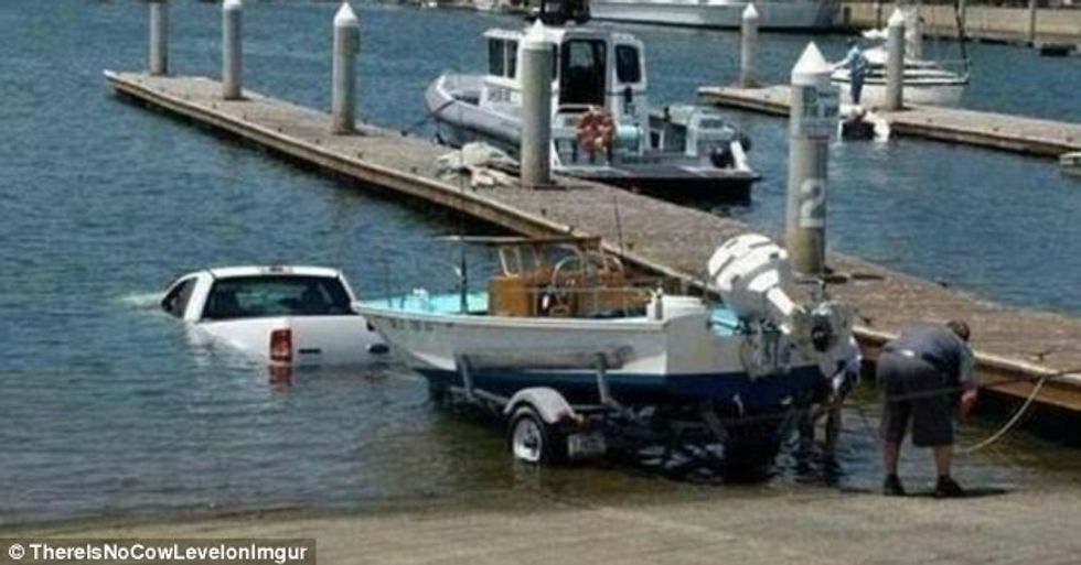 Njerëzit qesharak që vepruan krejtësisht kundër logjikës foto 2