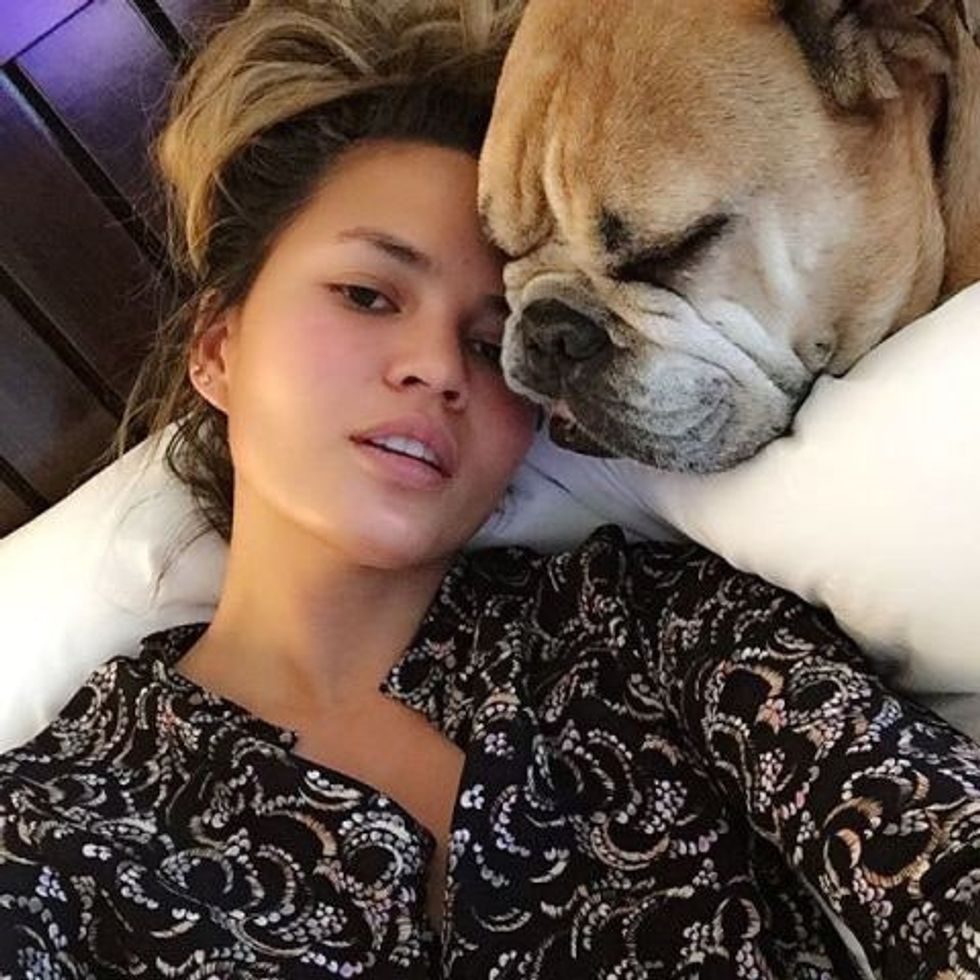 no makeup selfie chrissy teigen