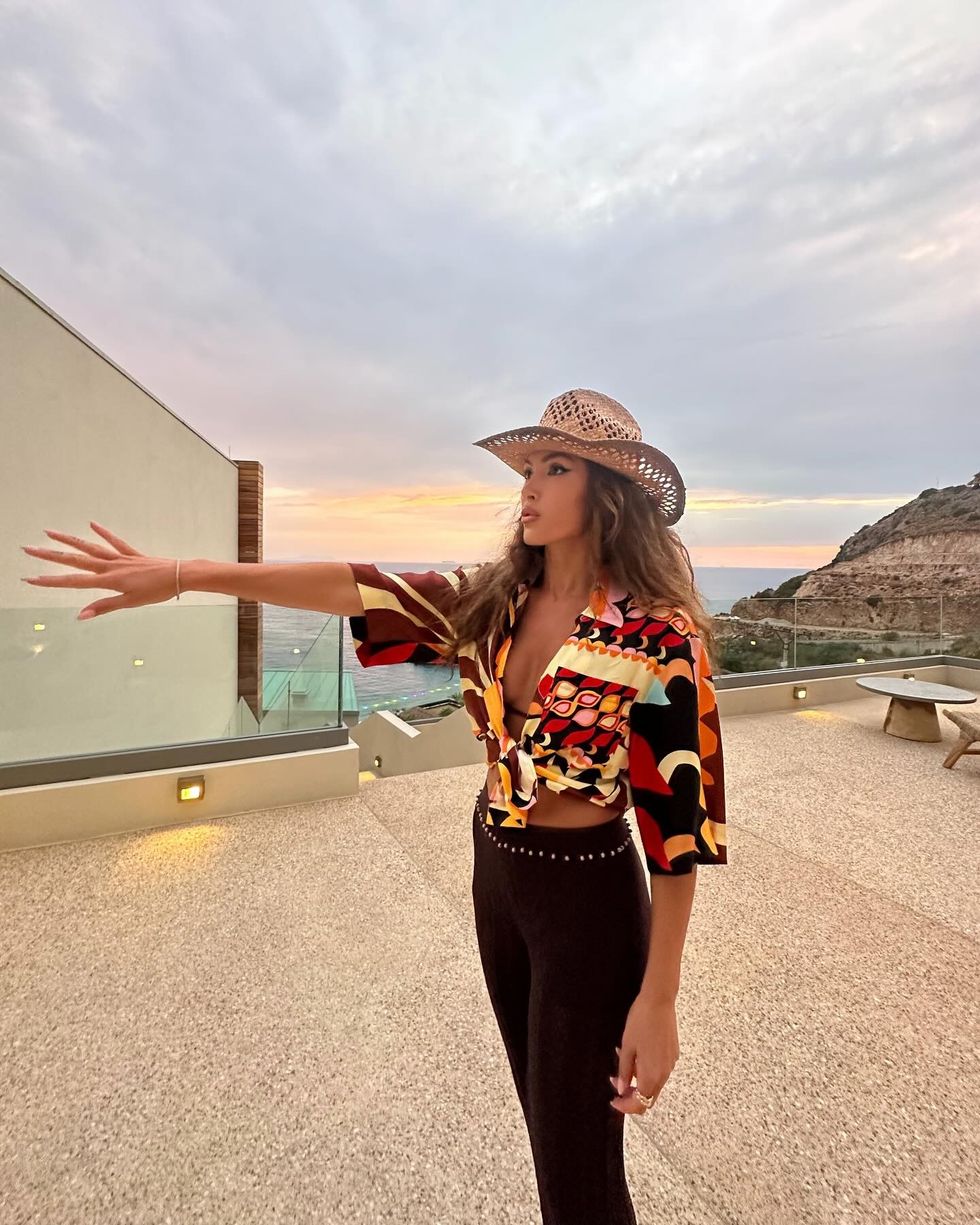 noraistrefi 1724358202 3440488423878609569 206549224 1