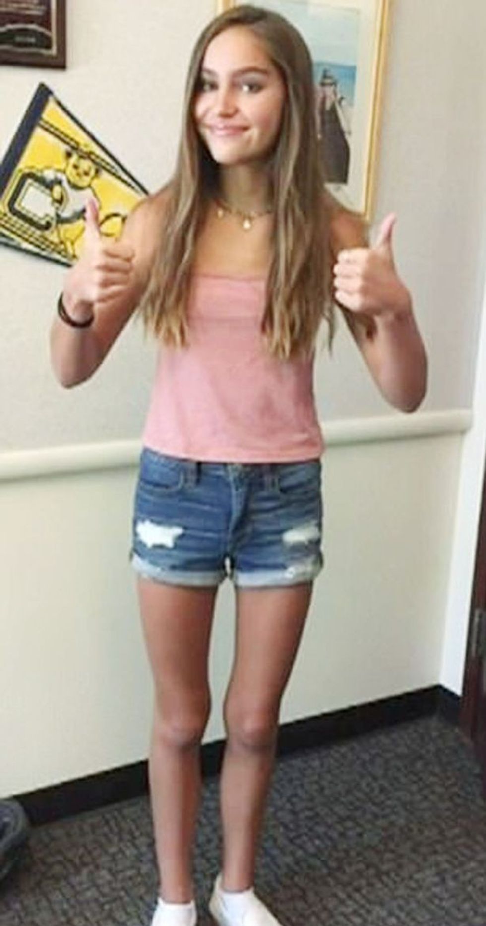 Nxënësja detyrohet të kthehet në shtëpi veshja saj u konsiderua shume e ekzagjeruar foto 2