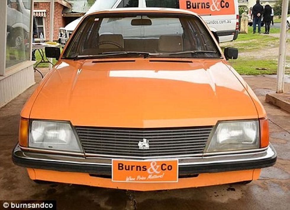 Nxjerrë në shitje koleksionin e rrallë me 60 vetura klasike foto 10