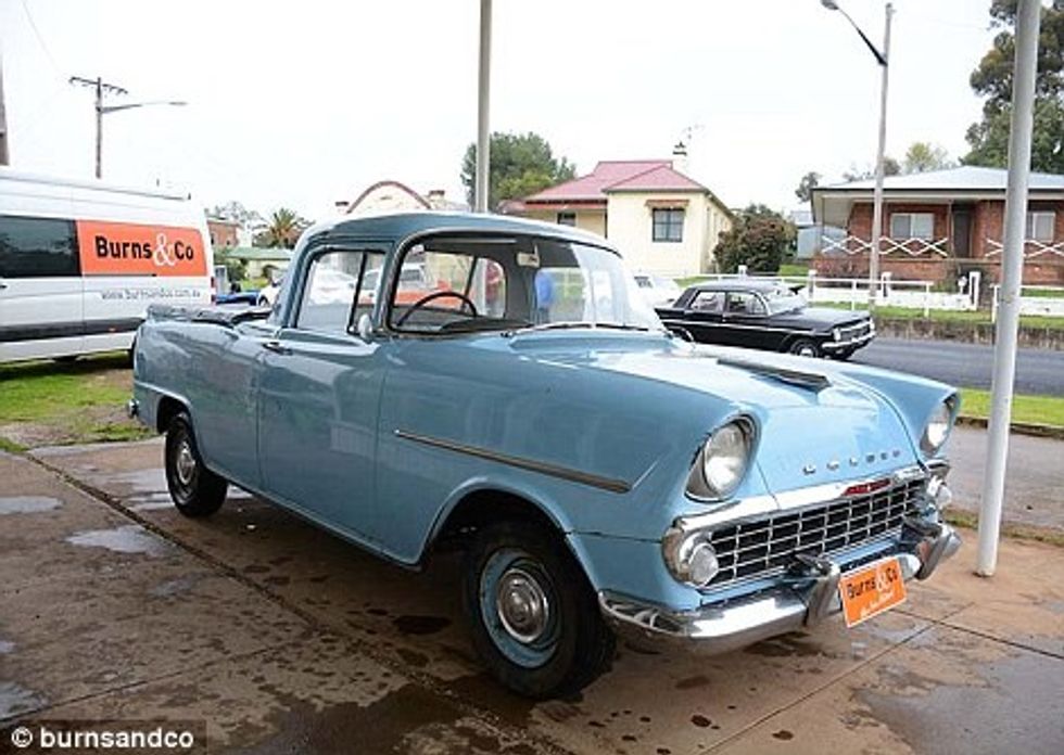 Nxjerrë në shitje koleksionin e rrallë me 60 vetura klasike foto 9