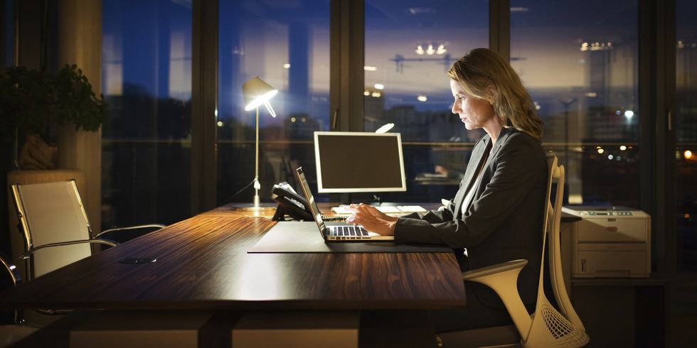 o WOMEN OFFICE facebook