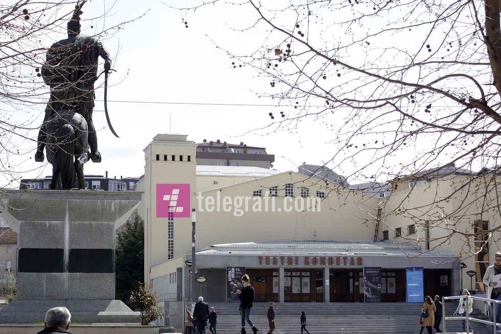 objekti teatri kombetar foto Ridvan Slivova 2