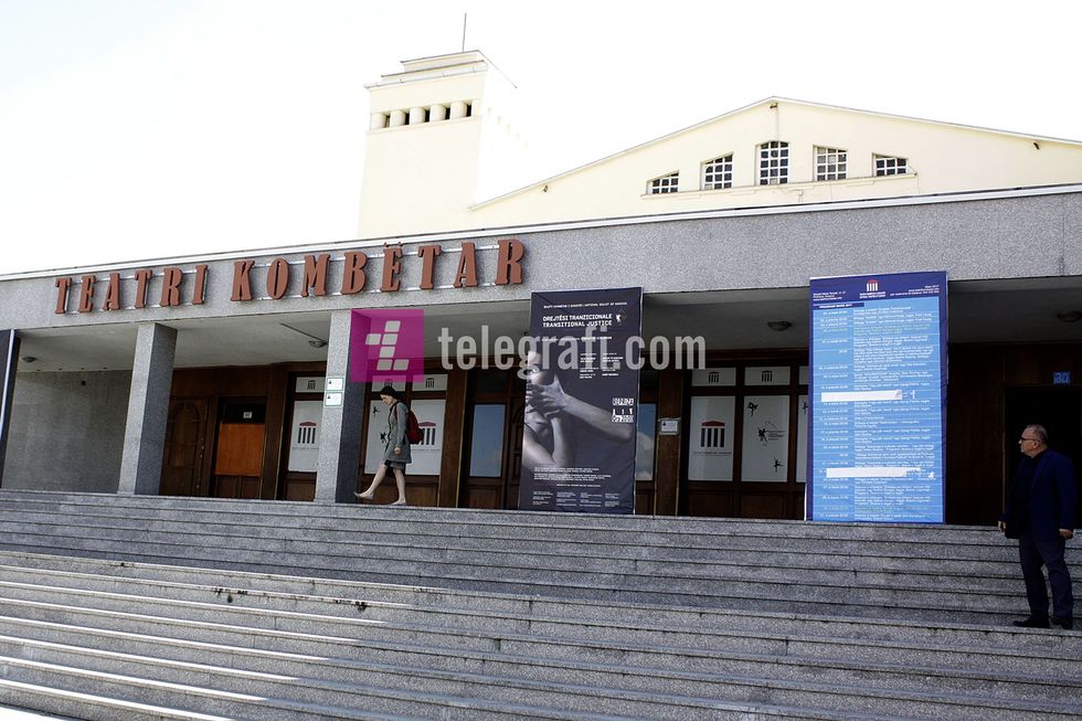 objekti teatri kombetar foto Ridvan Slivova 5
