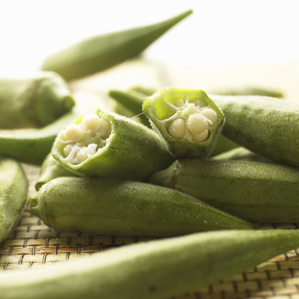 okra abelmoschus esculentus 128098280 588ba0da5f9b5874ee733c1e scaled