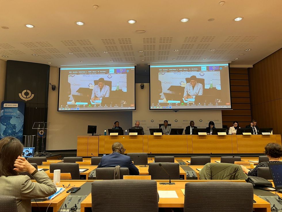 original AC4D9E27 93B9 4907 A463 EC9F5C5574B6