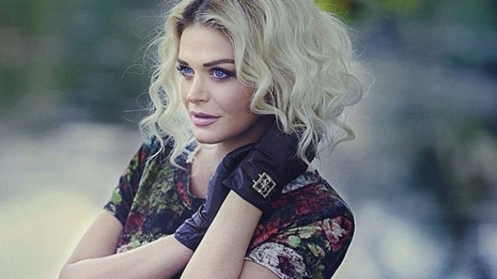 orinda huta senssuale n euml versionin retro foto 2 hd