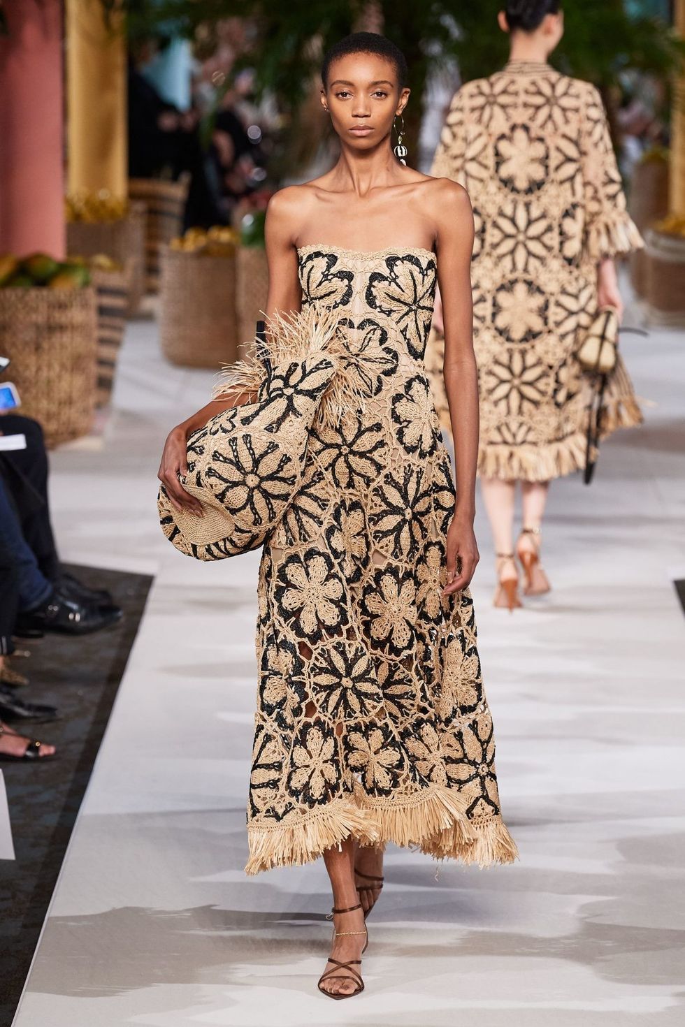 oscar de la renta 3 ss20 crochet 1