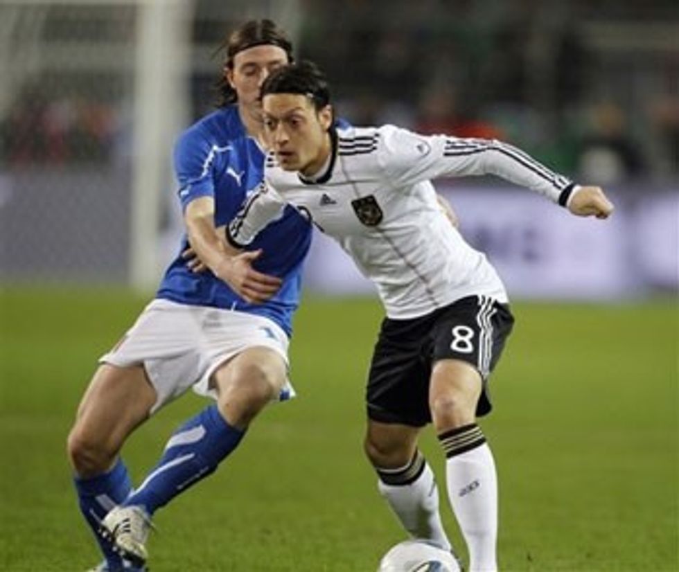 ozil350(1)