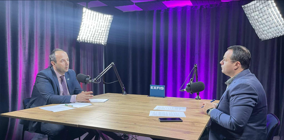 "P\u00ebrballje Podcast" me Besnik Vasolli