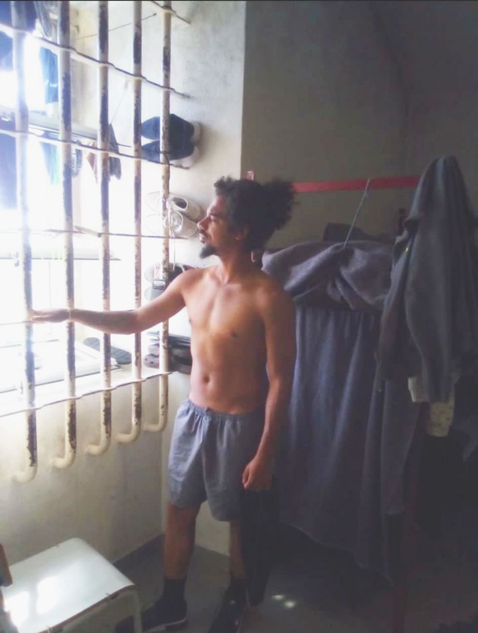 Paim kaloi 12 muaj pas hekurave pas arrestimit të tij nën dyshimin për trafik droge