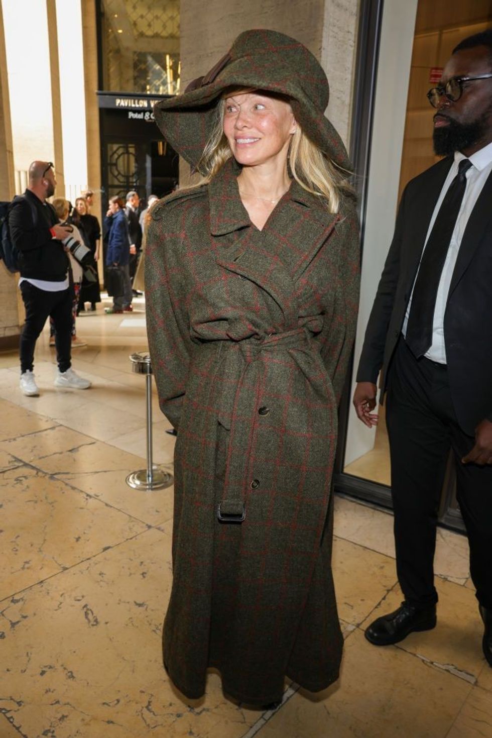 pamela anderson attends the vivienne