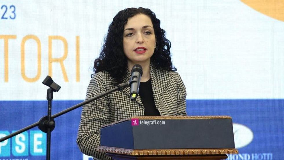 panairi turizmit 2 tlg