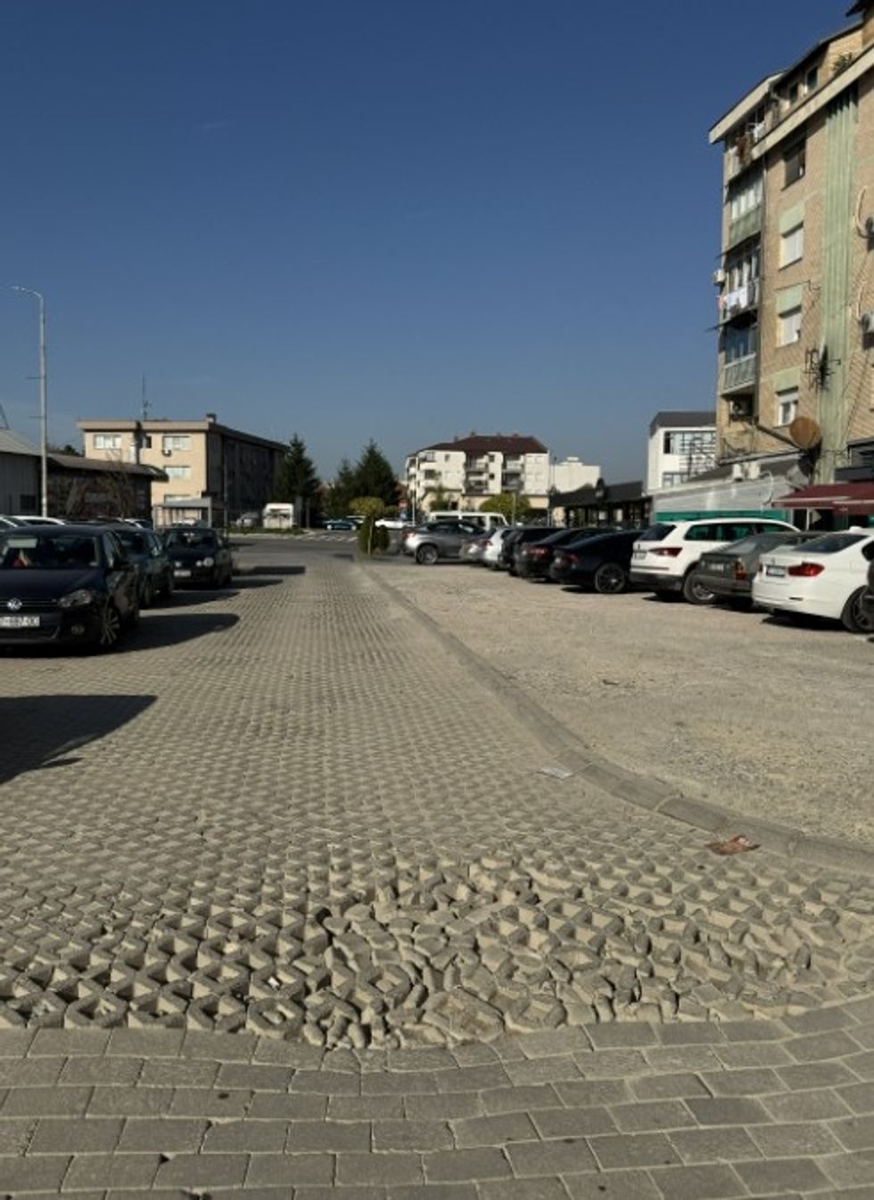 Parkingu i banesave Ndreqe.com