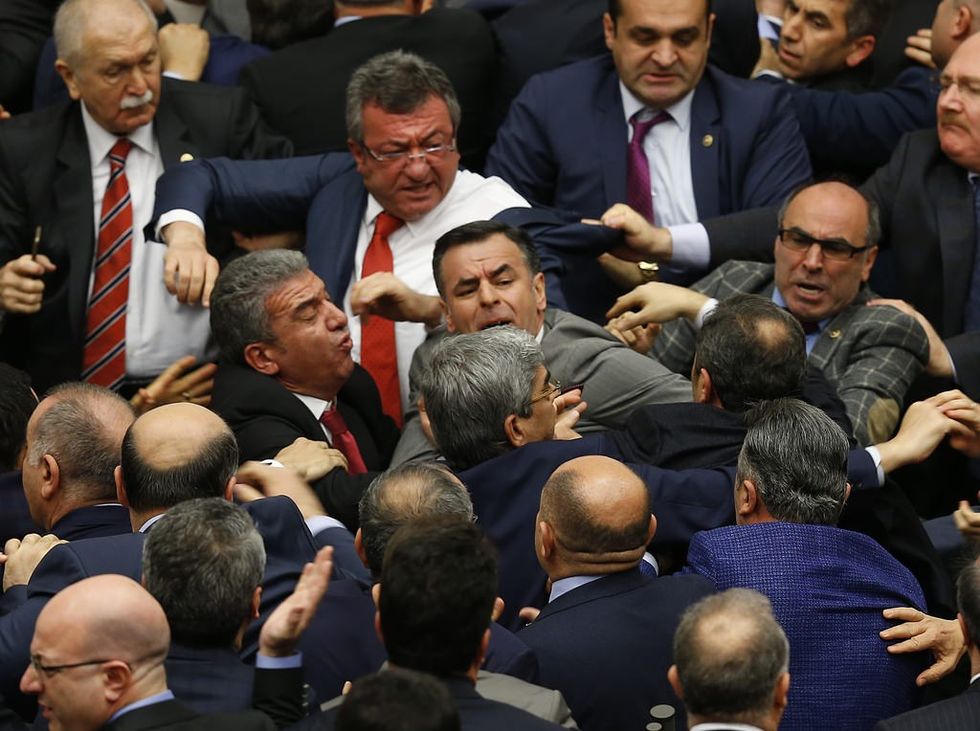 parlament 11