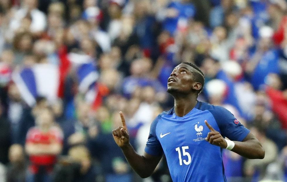 Paul-Pogba-Arsenal-Vieira-Replacement-e1468835129259