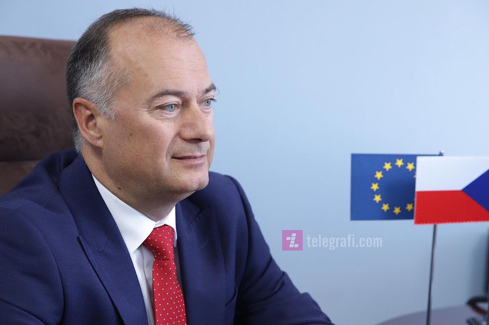 Pavel Bilek ambasadori i Republikes se Cekise interviste foto Ridvan Slivova 1