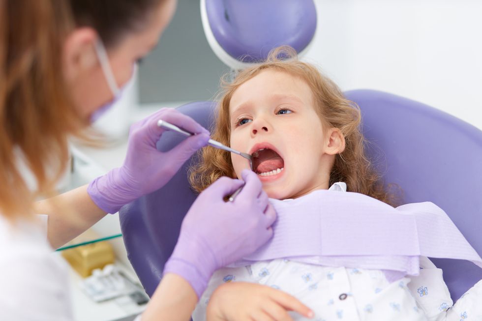 Pediatric dental treatment min