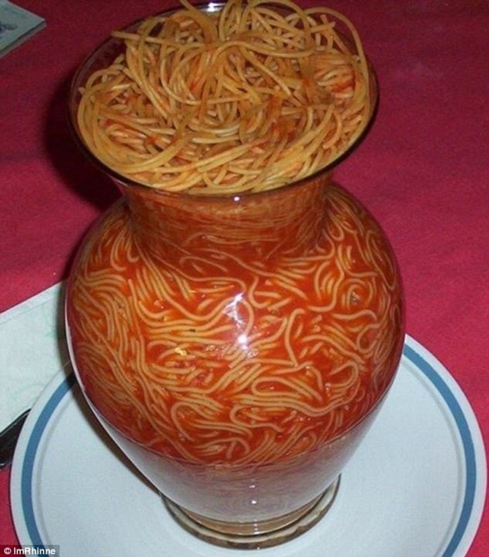 Përgatitjet dhe servimet e çuditshme të ushqimit foto 3