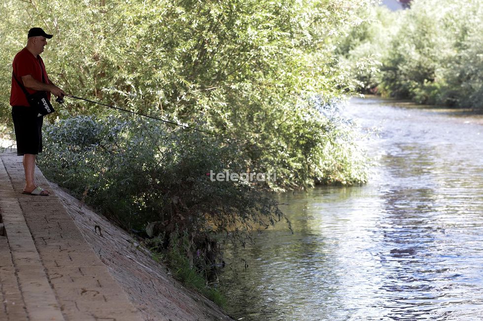 peshkimi nen uren e Ibrit foto Ridvan Slivova 2