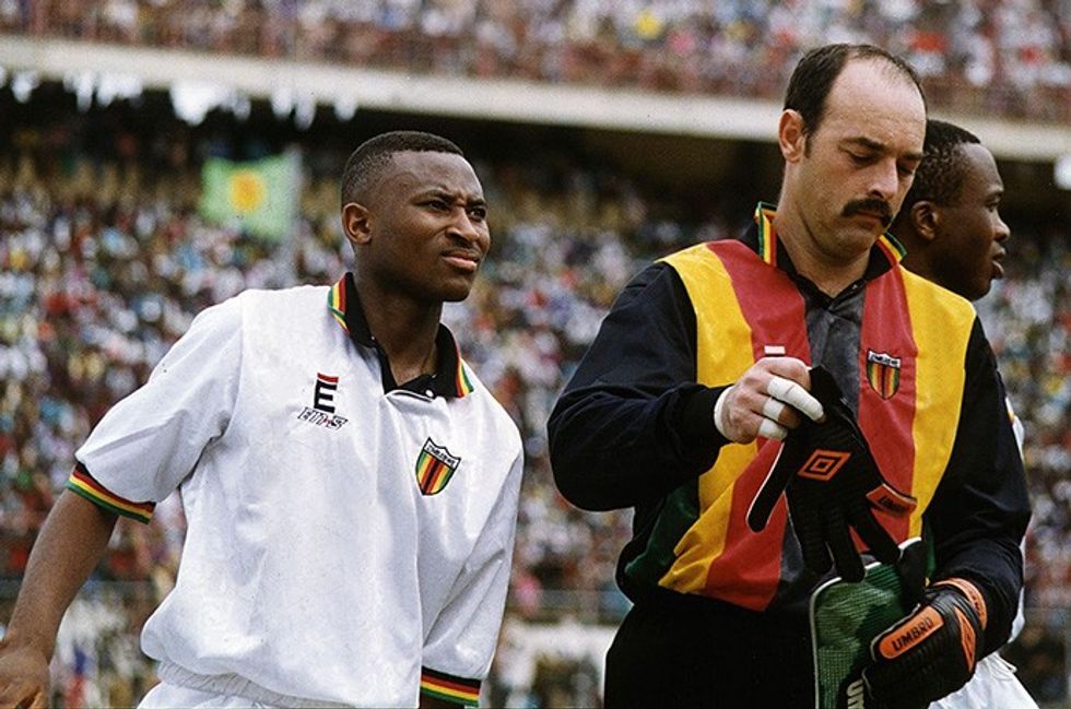 Peter Ndlovu and Bruce Grobellar