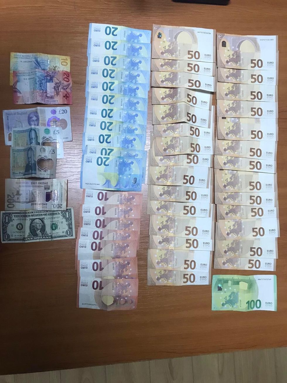 PHOTO 2022 10 29 23 18 03