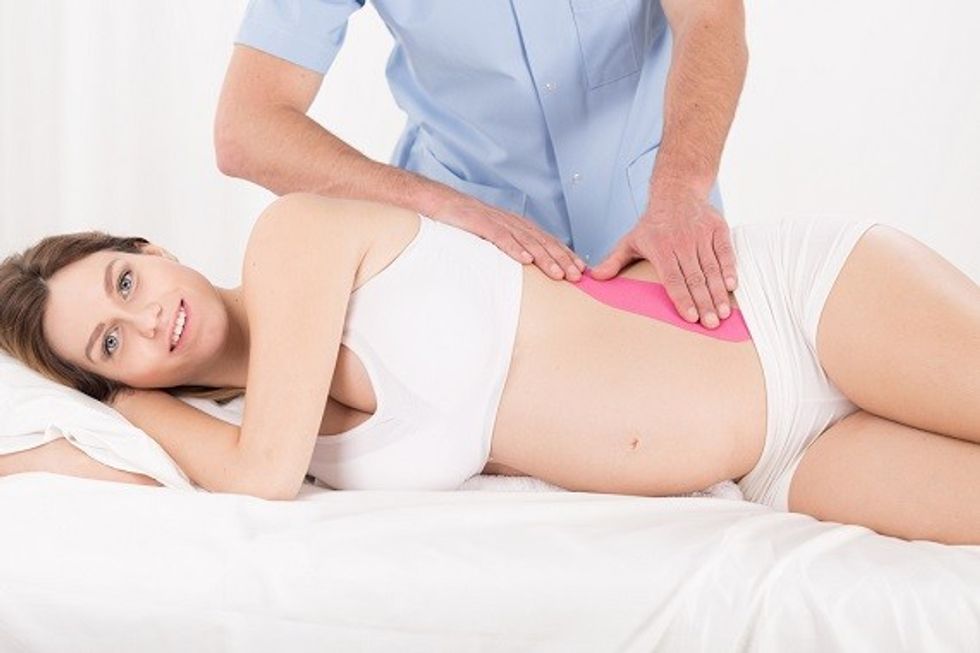 physiotherapy-treatment-for-mom