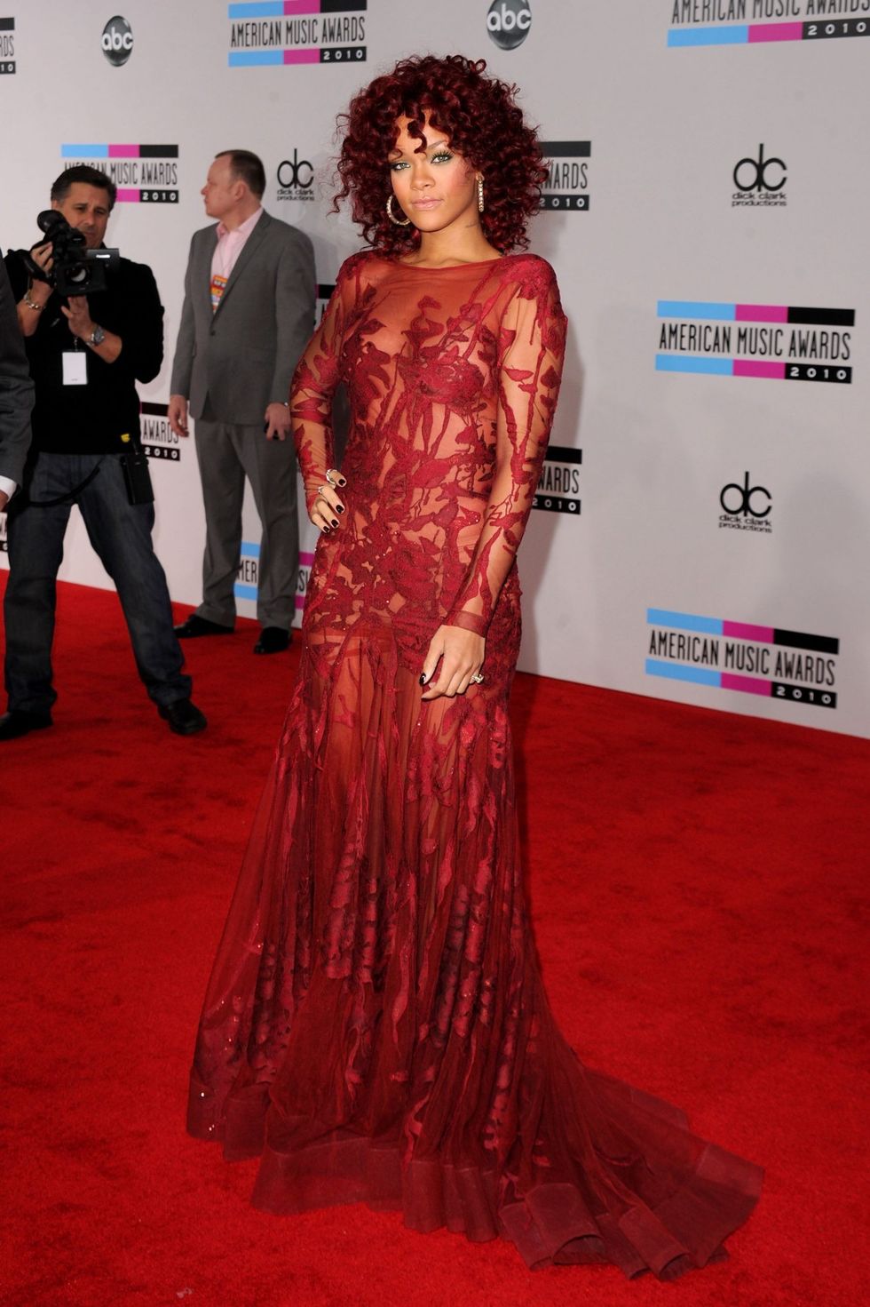 Pictures Rihanna 2010 American Music Awards scaled