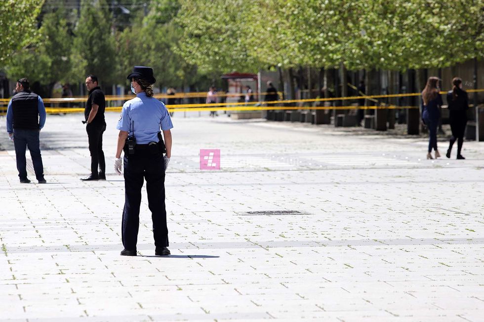 policia duke kontrolluar qytetaret per kohen e levizjes pandemia koronavirus covid 19 foto Ridvan Slivova 2