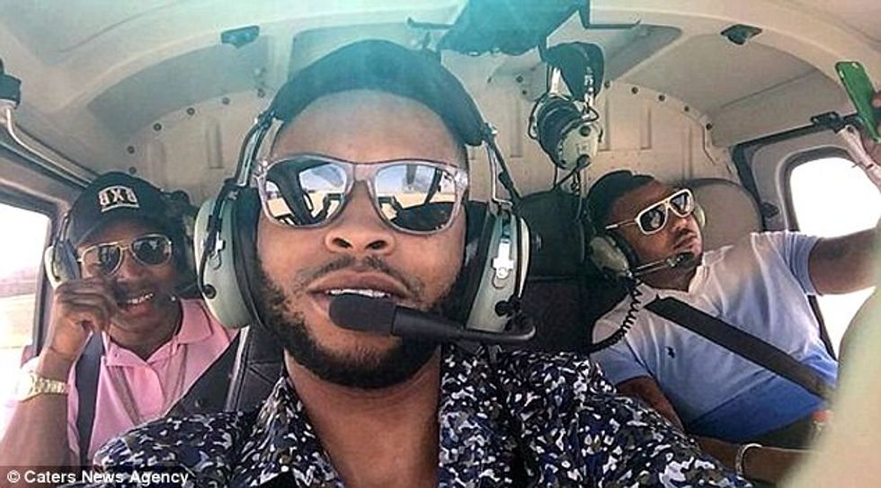 Policia zbulon shitësin e drogës qe lavderohej me luks ne rrjete sociale foto 5