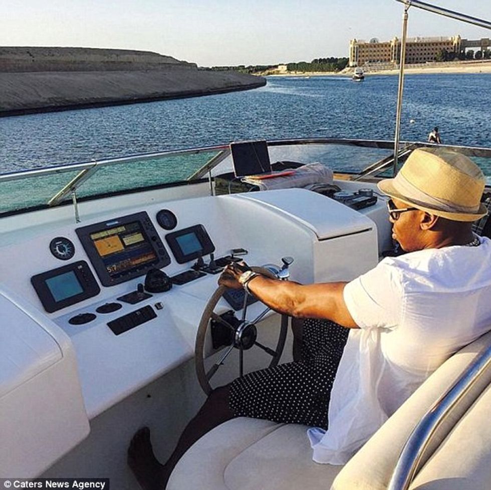 Policia zbulon shitësin e drogës qe lavderohej me luks ne rrjete sociale foto 6