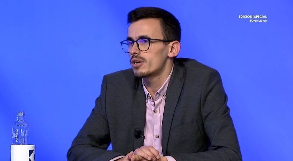 Politika nderhyn ne ndjekjen e rasteve korruptive VIDEO 1 e1642845567425