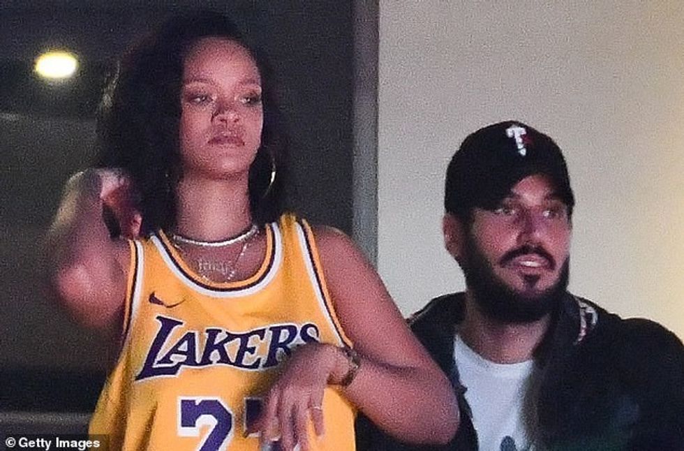 Por në vitin 2017 u pretendua se romanca e Rihanna-s me ish-in e Naomit, Hassan Jameel ishte ajo që shkaktoi grindjen e dyshuar të çiftit - foto 2019