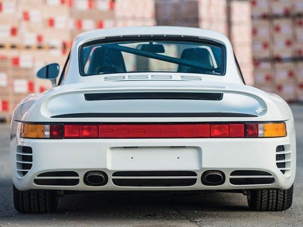 Porsche 959 Sport është shitur në ankand për një shumë rekorde foto 2