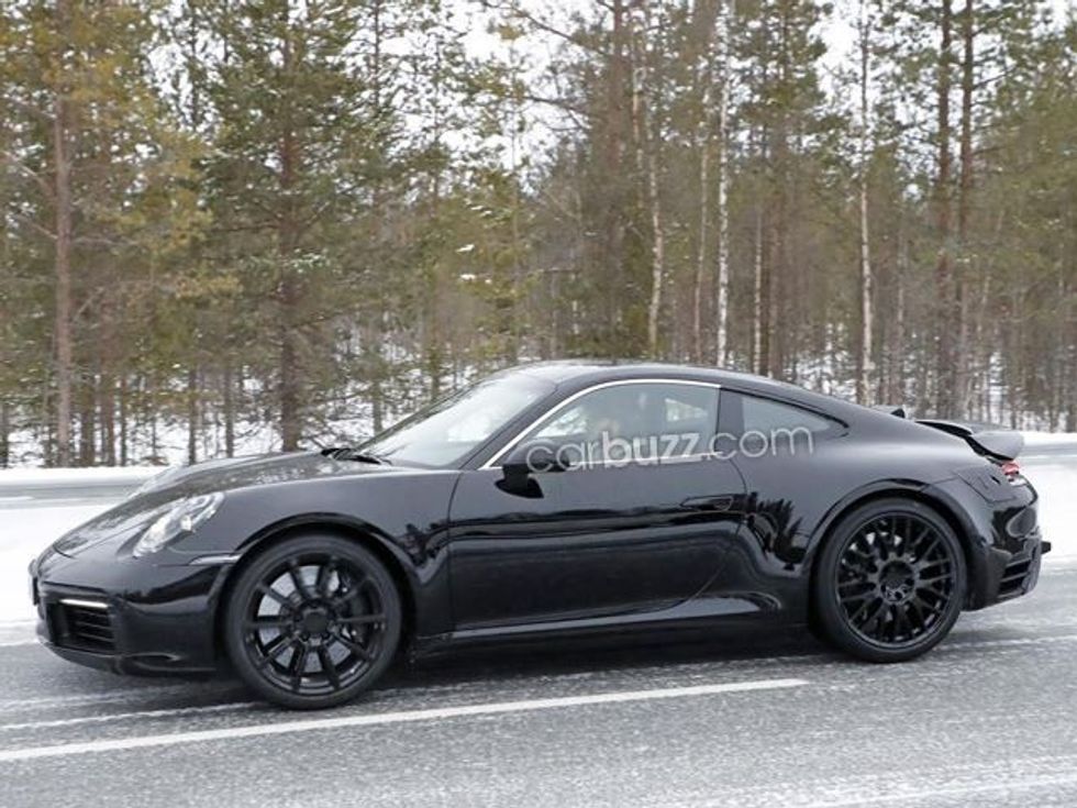 Porsche i paralajmëruar të lansohet më 2019 eshte kapur gjate procesit te testimit foto 3
