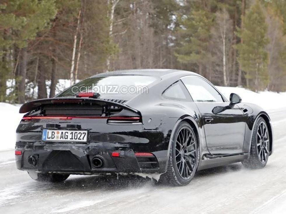 Porsche i paralajmëruar të lansohet më 2019 eshte kapur gjate procesit te testimit foto 5