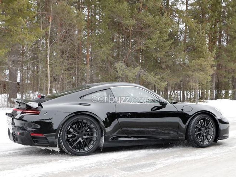 Porsche i paralajmëruar të lansohet më 2019 eshte kapur gjate procesit te testimit foto 6