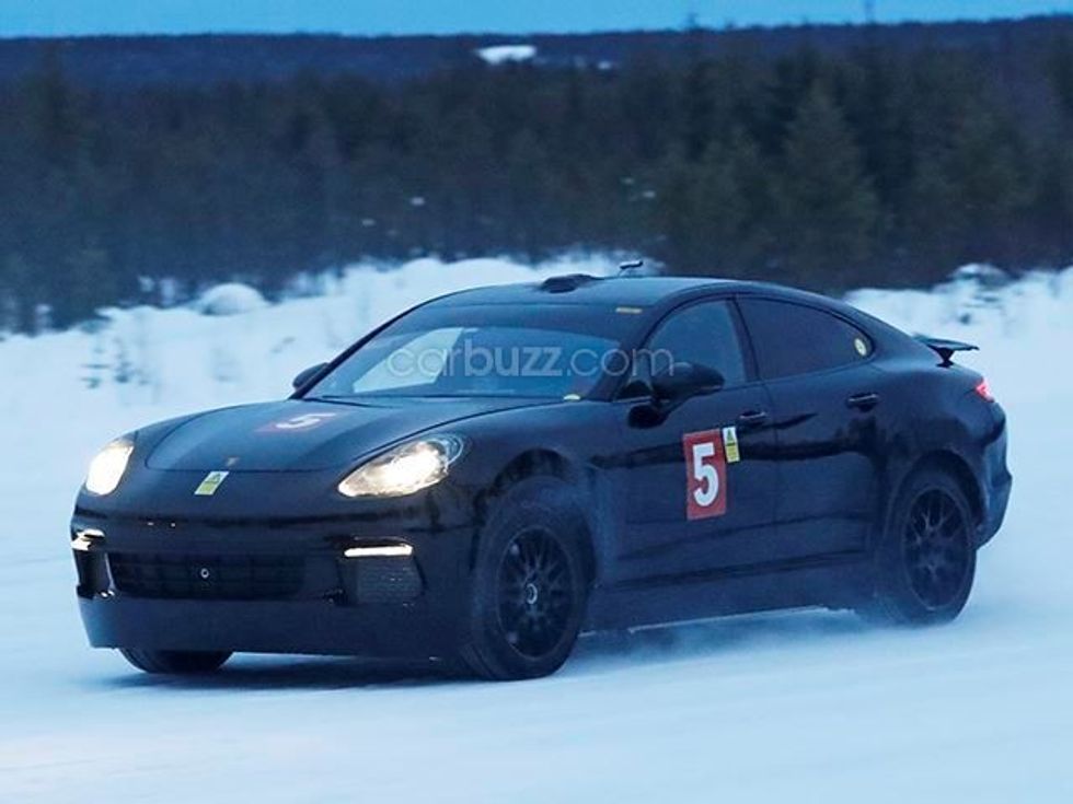 Porsche sfidon makinat Tesla me këtë Cayenne Coupe foto 3