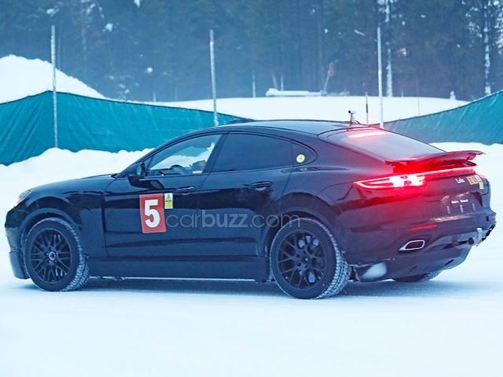 Porsche sfidon makinat Tesla me këtë Cayenne Coupe foto 6