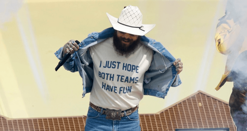 Post Malone dërgoi një mesazh në finalen e Botërorit përmes bluzës së tij