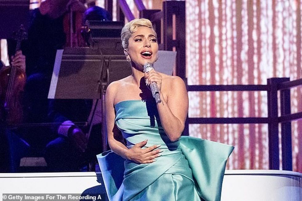 Postimi vjen vetëm disa javë pasi vendasja nga Nju Jorku njoftoi se albumi i saj i shtatë në studio ishte në punë; Lady Gaga u pa në Las Vegas më 3 Prill 2022