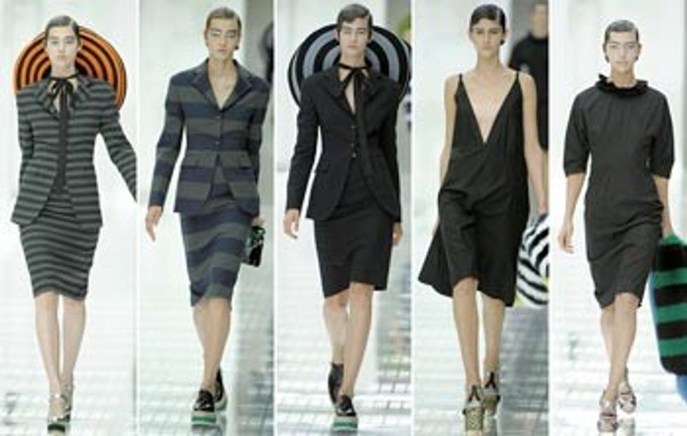 PradaSpring2011Runway3