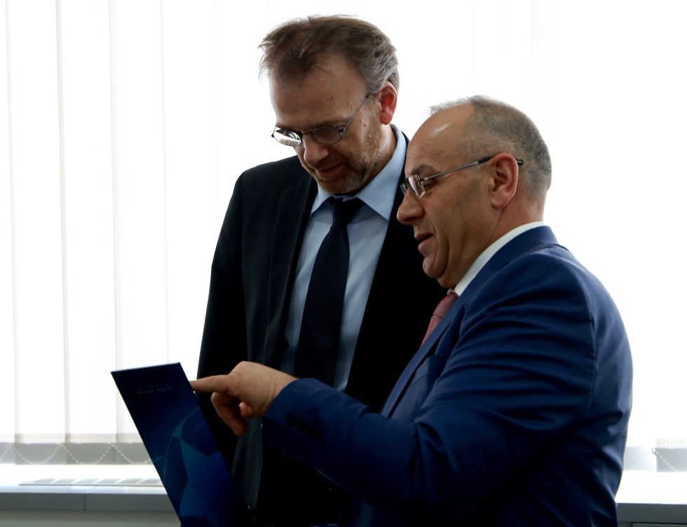 presidenti ambasadorinorvegjez3