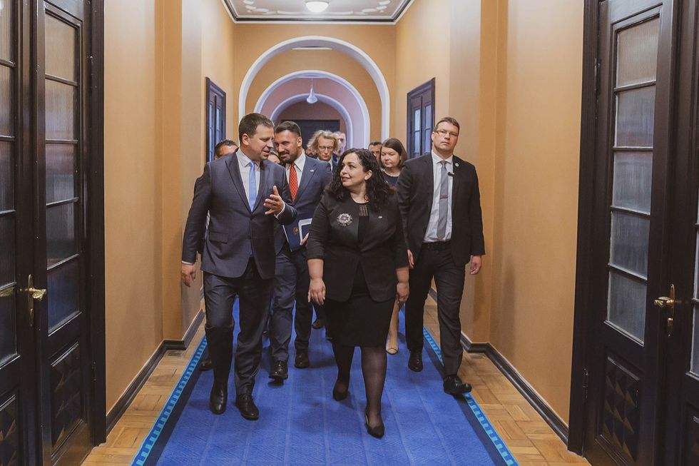 Presidentja Osmani pritet ne takim nga Presidenti i Parlamentit te Estonise Juri Ratas 4