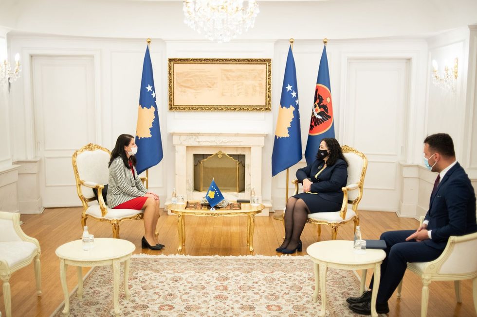 Presidentja Osmani priti ne takim Auditoren e Pergjithshme znj. Vlora Spanca 2 scaled