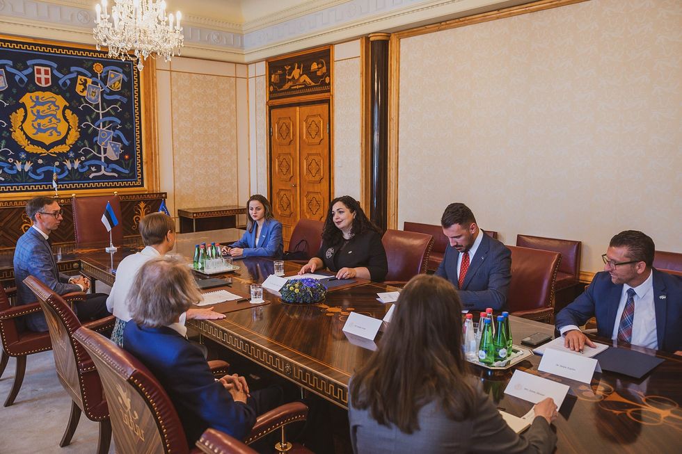 Presidentja Osmani u takua me Presidenten e Estonise znj. Kersti Kaljulaid 10